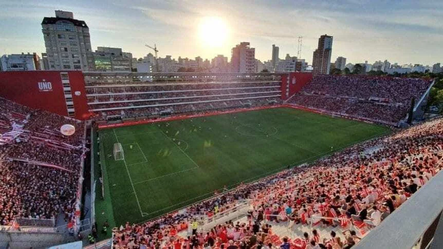 Predicción de Estudiantes contra Defensa y Justicia por la Liga Argentina.