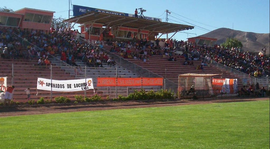 Estadio El Cobre de El Salvador donde se jugará el partido de Cobresal contra Deportes Concepción.