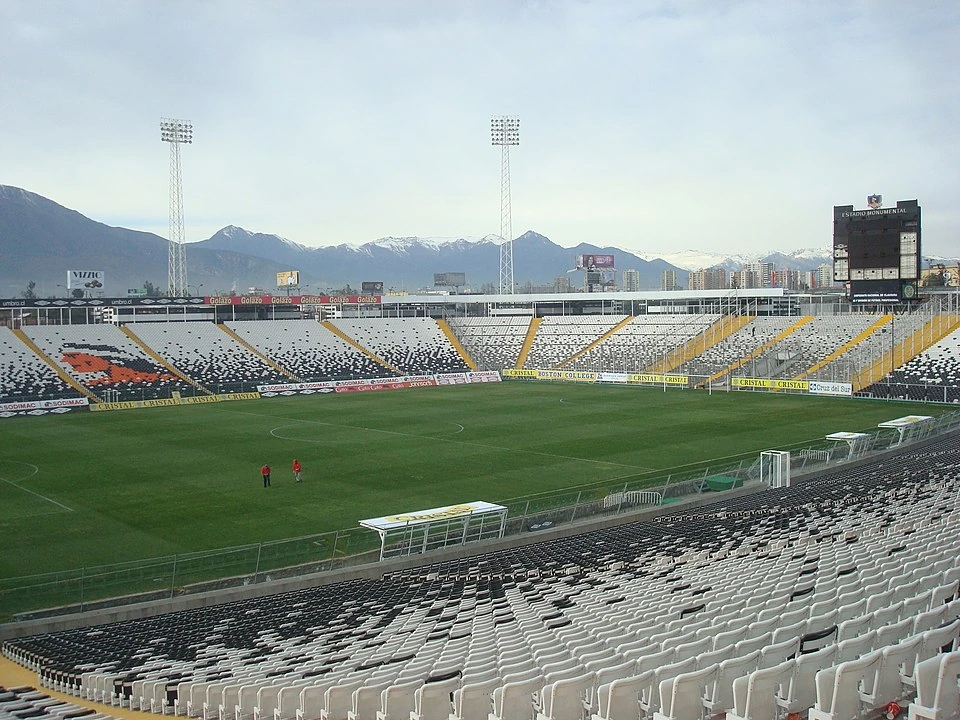 Colo-Colo contra O´Higgins juegan en la tarde del domingo en el Monumental. Colo-Colo contra O´Higgins juegan en la tarde del domingo en el Monumental.