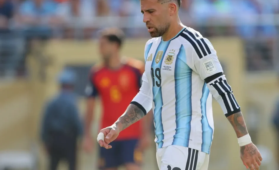 Nicolás Otamendi también se despide de Argentina: el otro adiós en la noche de Messi