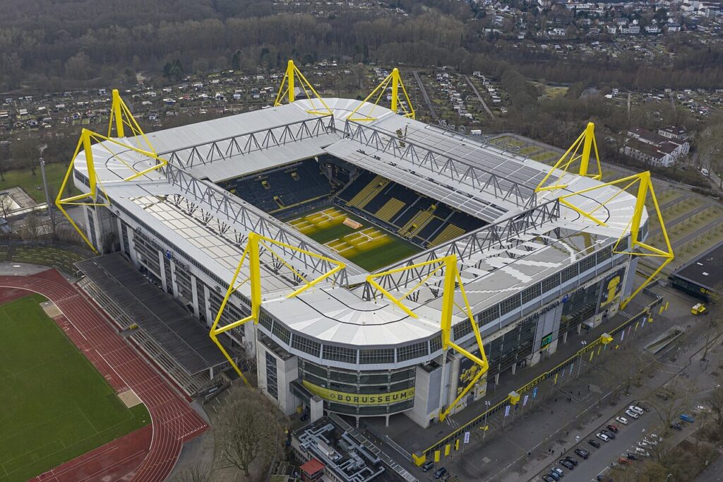 Signal_iduna_park_stadium_dortmund