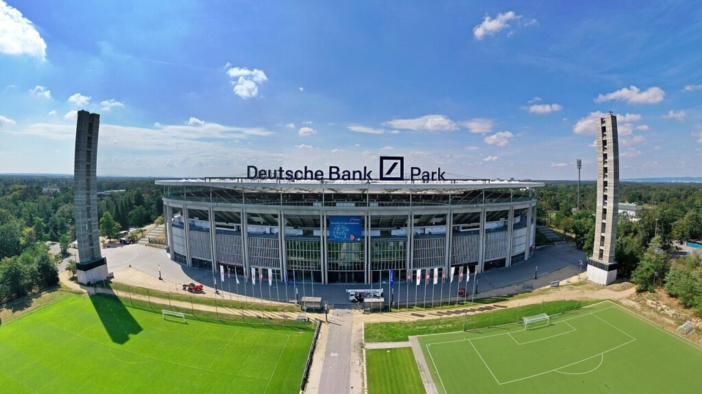 Deutsche_bank_park
