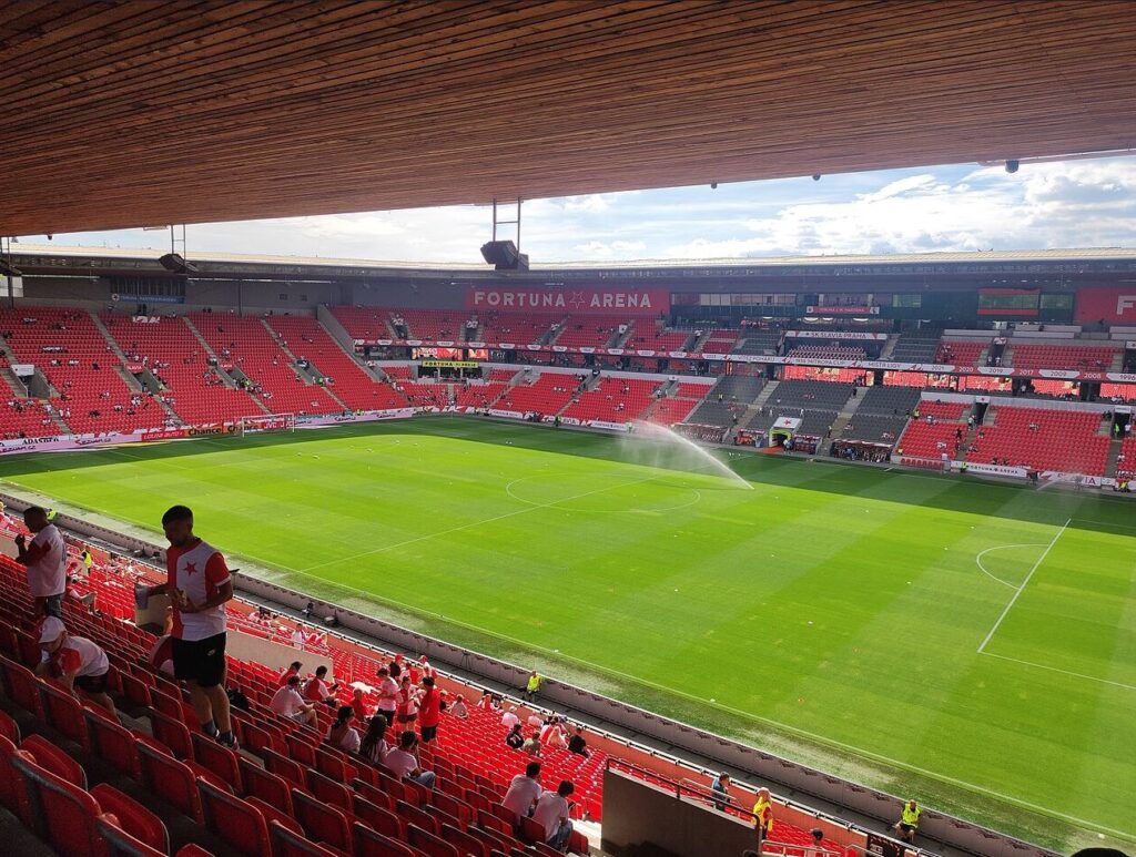 Estadio Fortuna Arena