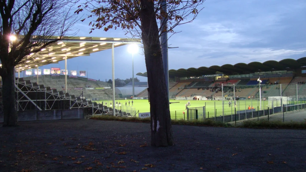 Estadio Stade Raymond Kopa