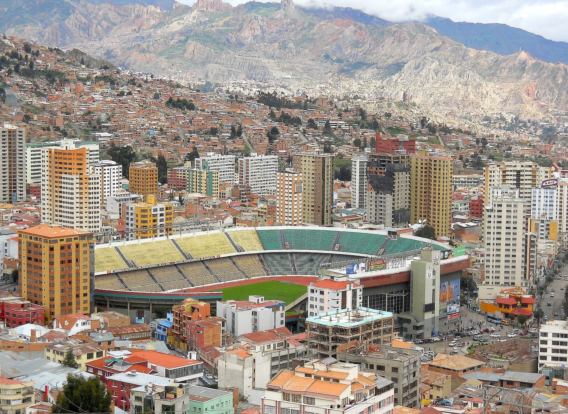 Predicción The Strongest contra Universitario Vinto por la Liga Profesional 2026