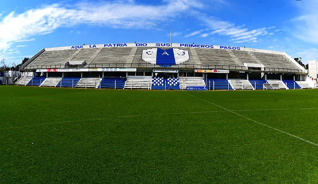 Predicción Juventud contra Cerro por la Liga Uruguaya