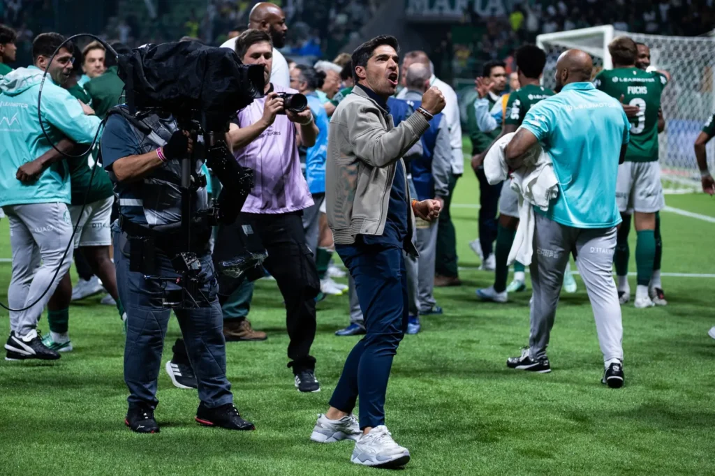 Abel Ferreira celebra el pase de Palmeiras a la final de la Copa Libertadores 2026 tras superar a Fluminense en semifinales.