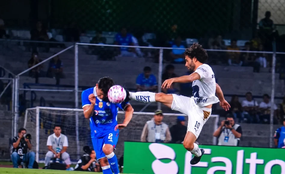 Chino Huerta marcó un golazo y terminó expulsado: el giro que complicó a Pumas ante Cruz Azul