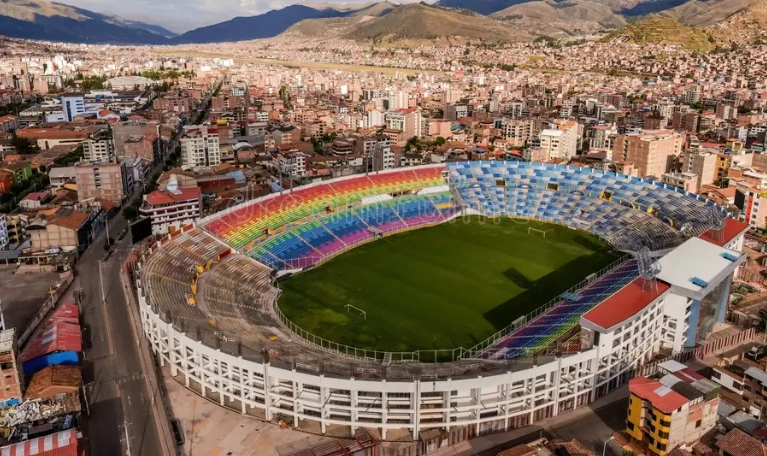 Estadio Inca Garcilaso de la Vega donde jugarán Cusco FC contra Juan Pablo II. Estadio Inca Garcilaso de la Vega donde jugarán Cusco FC contra Juan Pablo II.